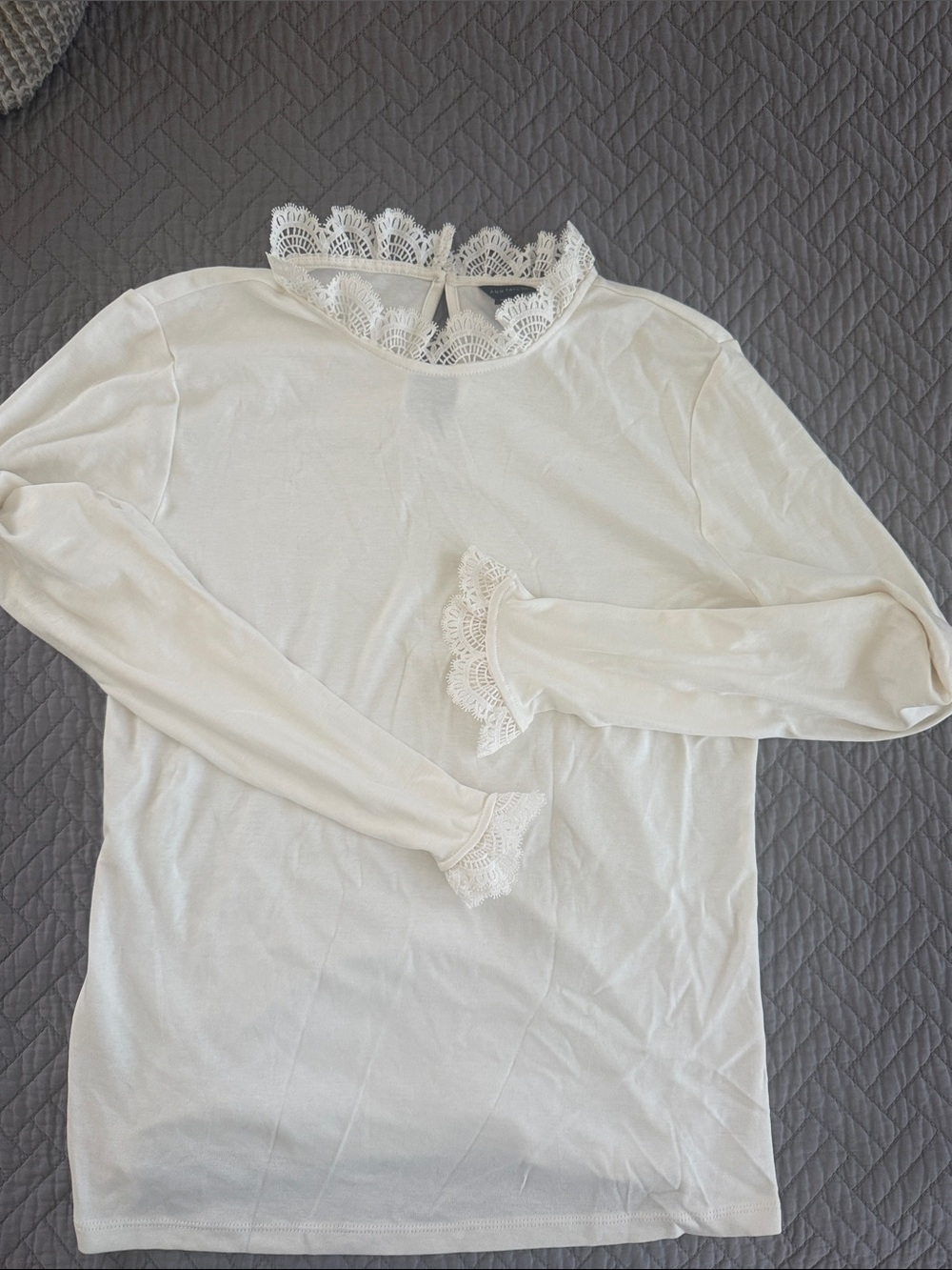 Ann Taylor Cream Lace-Trim Long Sleeve Mock Neck Top, Medium